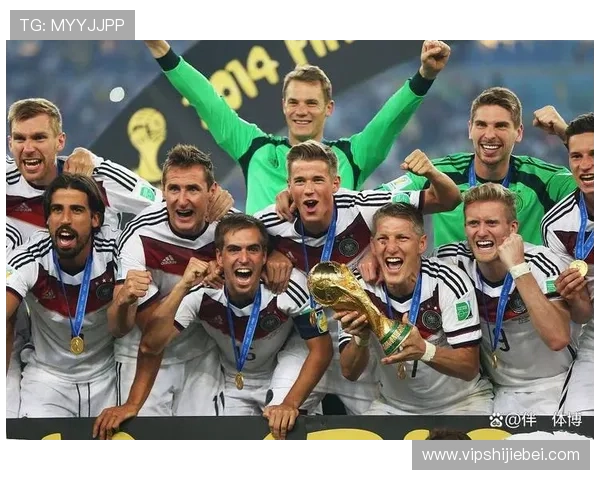 世界杯决赛德国对巴西：比赛中的战术变化与双方球队的战略部署